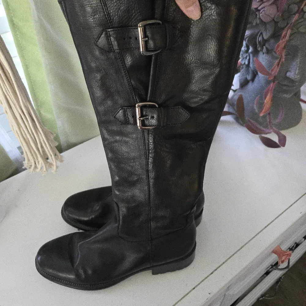 Women's Riding Boots - Picture 2 of 5